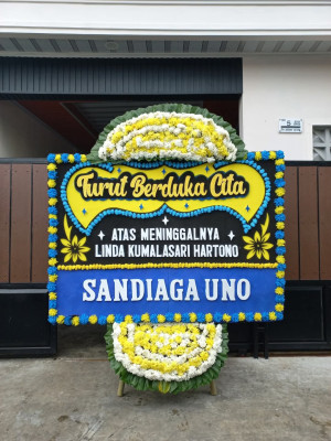 Papan Bunga Duka di Tanah Patah